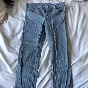 Striped jegging like pants